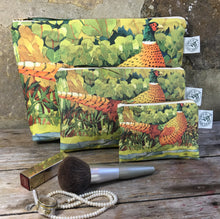 Load image into Gallery viewer, Washbag/Cosmetic Bag/Purse On The Run (Pheasant)
