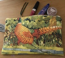 Load image into Gallery viewer, Washbag/Cosmetic Bag/Purse On The Run (Pheasant)
